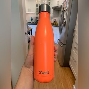S’Well 17oz Stainless Steel Waterbottle.